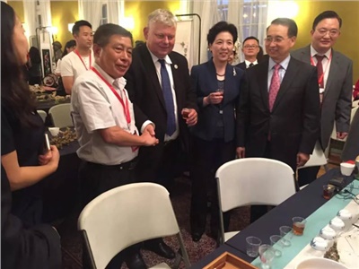 向世界展示中國非遺文化，湘益茯茶亮相湖南波蘭、捷克非遺交流周